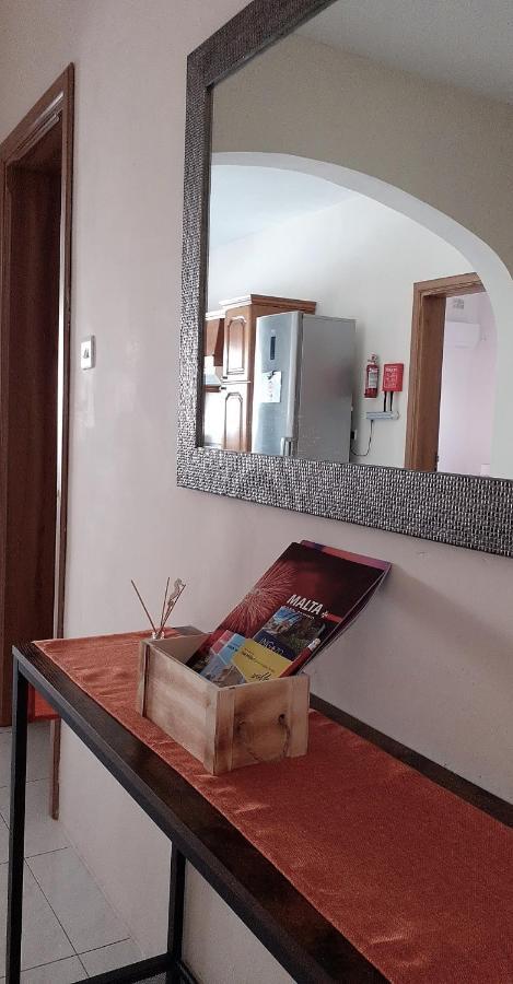 Nr41 Holiday Apartment - Close To Village Centre, Promenade, Shops & Restaurants Marsaxlokk Esterno foto